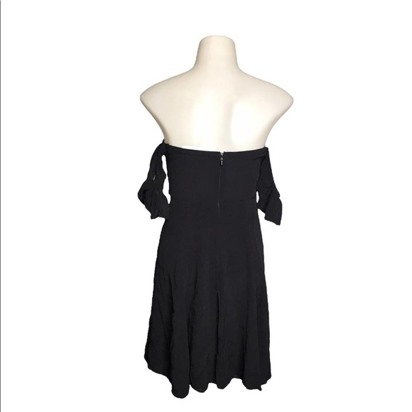 ASTR The Label | Sabina Off Shoulder Mini Dress in Black Button down Ruffle trim - Picture 6 of 11